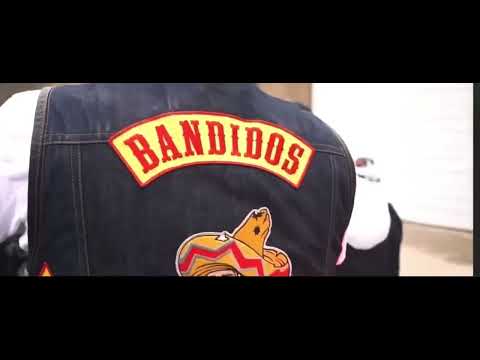 I’m on - Louie thesinger feat. Throwed Ese