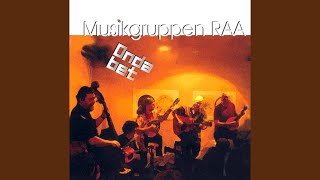 Banks of sweet Italy (arr. for folk band) (Sung in Swedish) - Till here is there (arr. for folk...