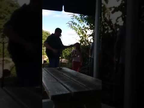 Arquettes feat. Izzy