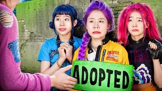 Download lagu Gadis-gadis Huntrix Diadopsi Oleh Ibu Miskin! Ketika Pemburu Iblis Kpop Kehilangan Ingatan Mereka mp3