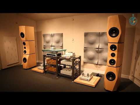 Audiophile Choice 2022 - The Crazy Song - HiRes Audio 24 Bits