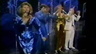 The Manhattan Transfer - The Boy From New York City - Live