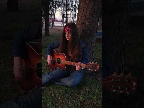 Riptide - Vance Joy @vancejoy #riptide #acousticguitar #guitarcover #femaleguitarist #vancejoy