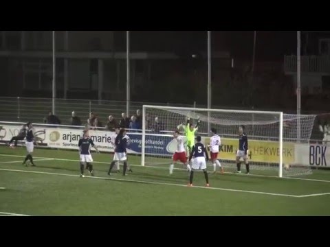 De 1-0 van Noordwijk-verdediger Bryan Bröcker tegen Jodan Boys
