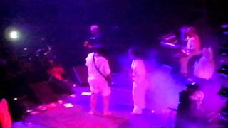 preview picture of video 'Ween - Don't Sweat It - 1stBank Center - Broomfield, CO - HalloWeen, Sunday, October 31st, 2010'