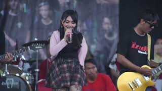 Download lagu SYAHIBA SAUFA - TAK IKHLASNO || PEMUDA PERANGAN BERSATU || IZULL MUSIC mp3