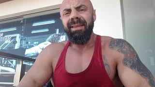 Kızlar zayıf karakterli erkekleri sevmiyor! (RED PILL)