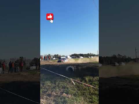 El equipo de Ribodino con su pasada por Colonia Iturraspe en la 5 fecha del Rally Cordobés