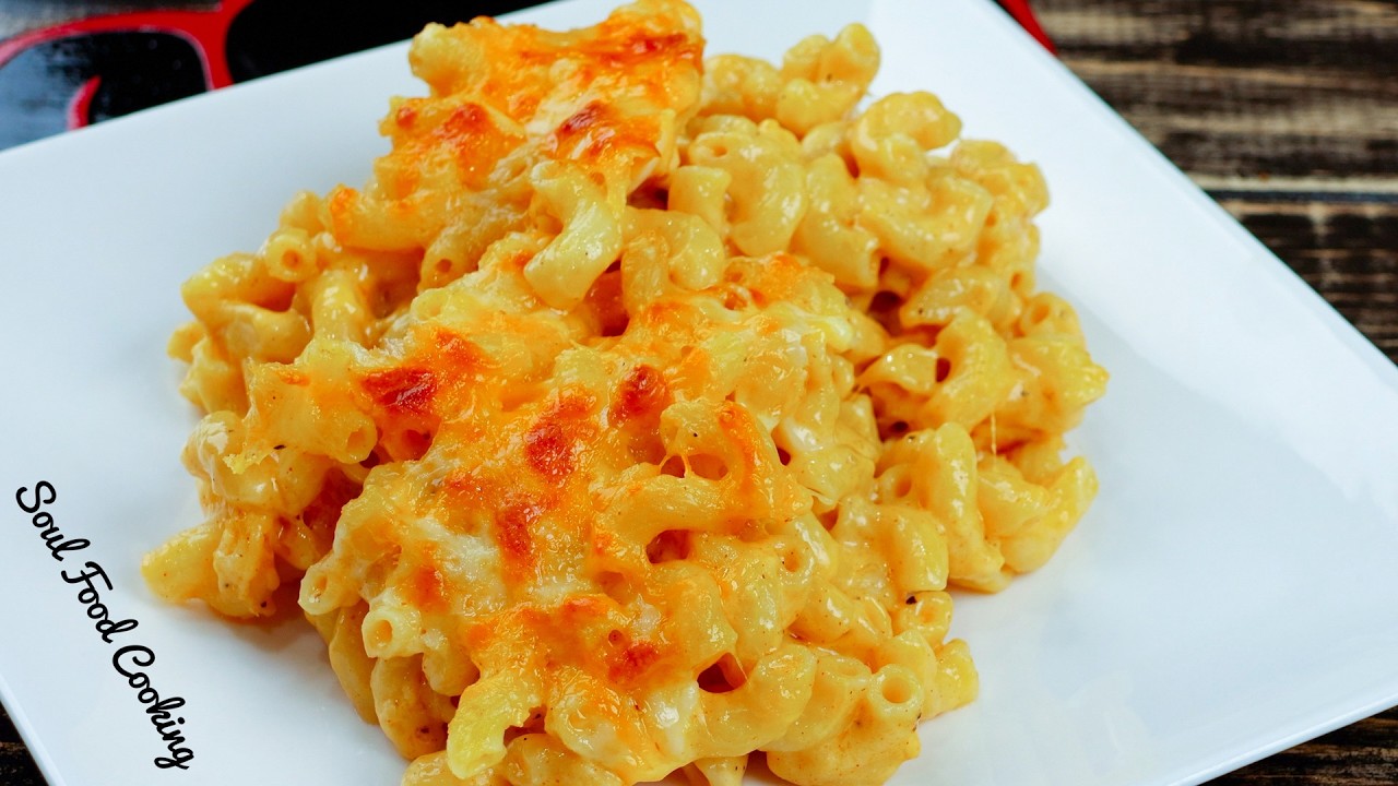 How to Make the BEST Creamy Baked Mac and Cheese (Step-by-Step)