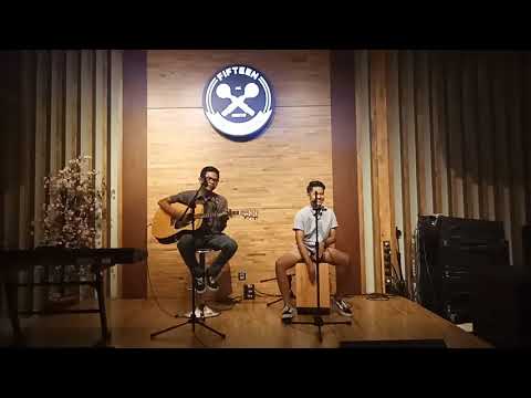 Simetris bali - Sang Perindu