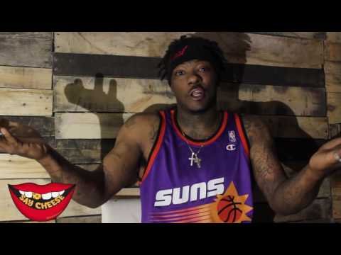 Loudiene: "I live in the suburbs but i share the same story as a hood nigga"