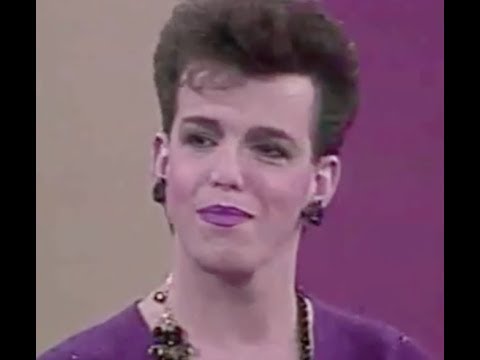 "Androgyne 1984" - Bill Boggs interviews an androgynous model