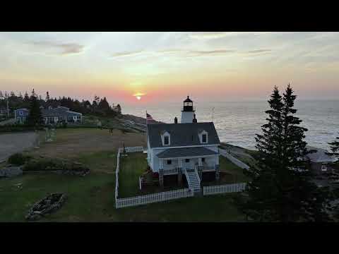 Pemaquid Point Lighthouse: Moment of Calm 