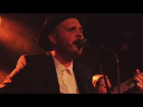 Mads Beldring - Den Lige Vej Hjem (Officiel Video)