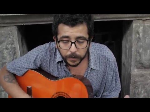 LaVitrola.cl: Seba Alfaro - Sentados en la mierda