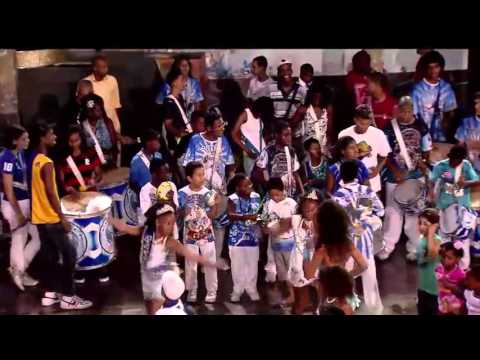 Escola mirim Filhos da Águia segue passos da Portela