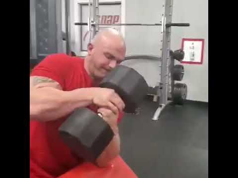 Jonathan Breda Preparing For His Match With Zurab