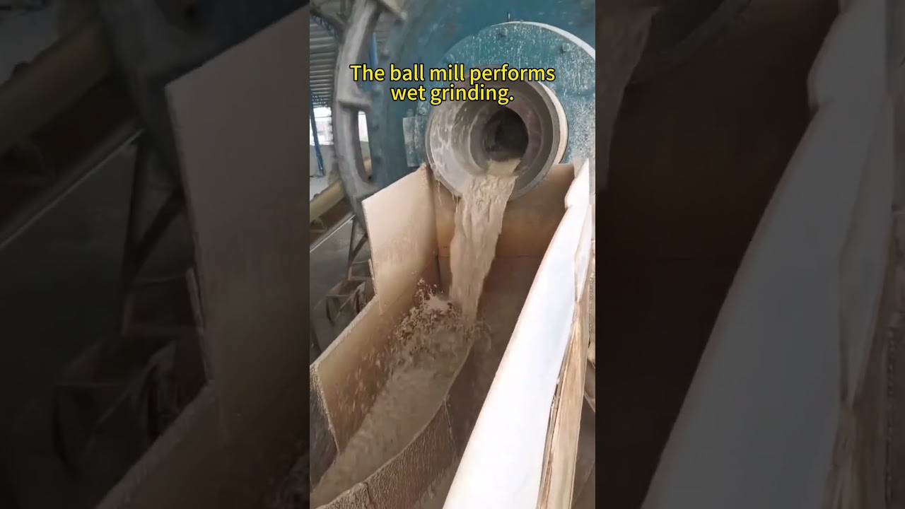 The ball mill performs wet grinding#ballmill #grinding #grindingmiller  #goldmining #goldpaning