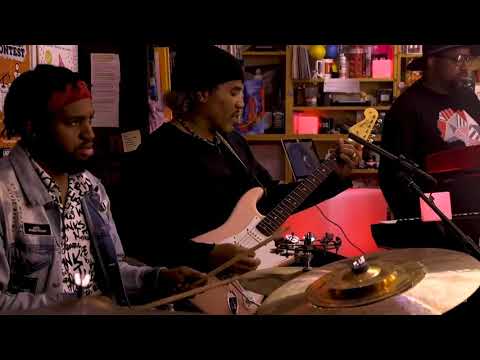 Raphael Saadiq ft Lucky Daye