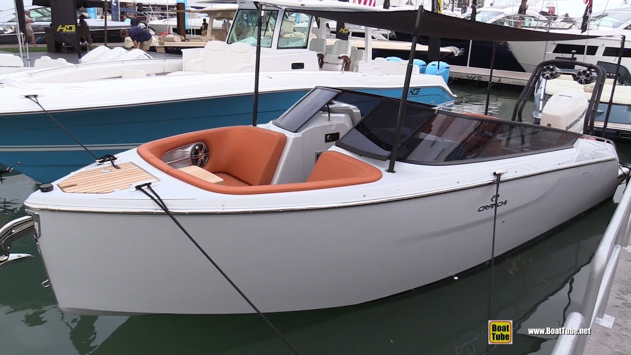 Cranchi E26 Rider Motor Boat - Walkaround Tour - 2022 Miami Boat Show