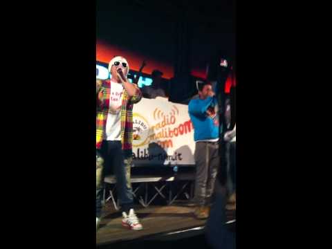 IL GRANDE SENTO - TWO FINGERZ feat CECE MC (SNOWBREAK 2011) LIVE!