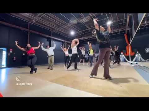 Behind the scenes dance routine of show the world zombies 4 📸💃🏼