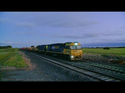 Pacific National MA5 Container Freight Train - PoathTV