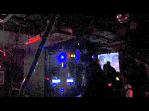 DUBWISE.TV - Young Warrior Sound System @ DUBWISE 14/10/11