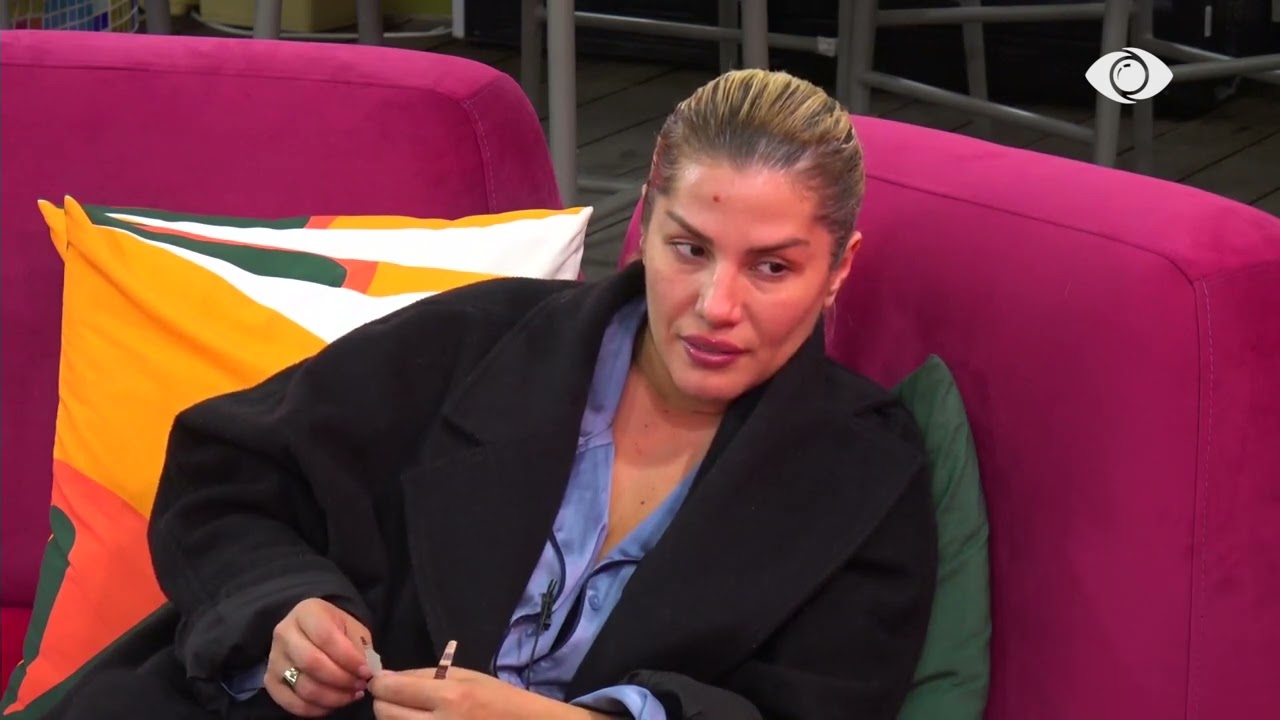 “Julia dhe Egla s’kanë asnjë debat...”/ Juli: Bullizmi? Nëse e merr përsipër, i rri në kokë kauzës