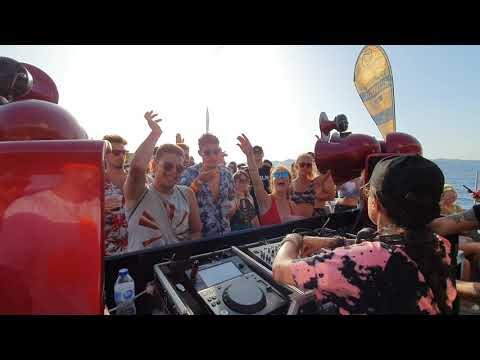 Anicée - Authentic w / Lemon Juice Boat Party