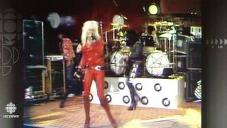 Motley Crue 1982 - short but very rare LIVE!