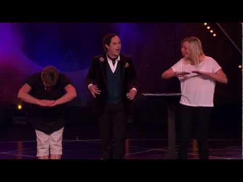 Helt magiskt: Michael Halvarson och Dogge Doggelito - Helikoptern