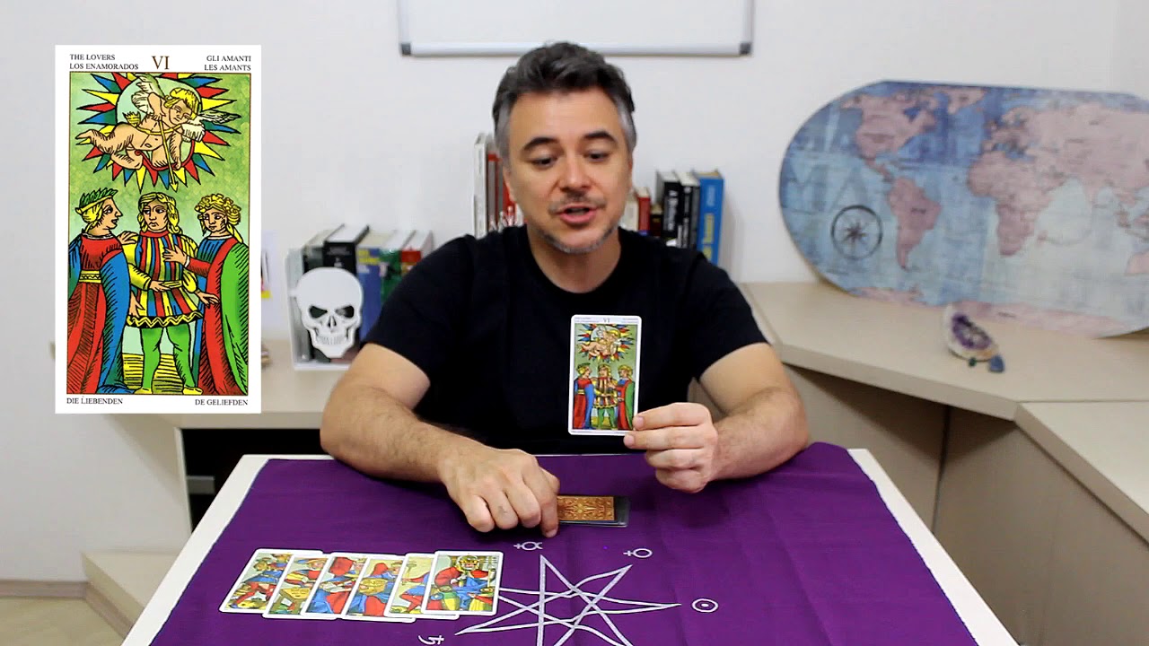 Oraculuz - A Jornada do Louco no Tarô