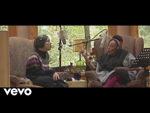 Tú Me Acostumbraste featuring Omara Portuondo (En Manos de Los Macorinos)