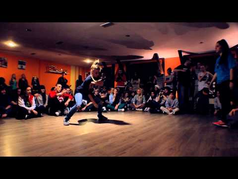 ĆwierćFinał Hip-Hop 1 vs 1-Paola vs Embla -Altro Mondo Świąteczny Jam vol.2 |WWW.SZKOLYTANCA.PL
