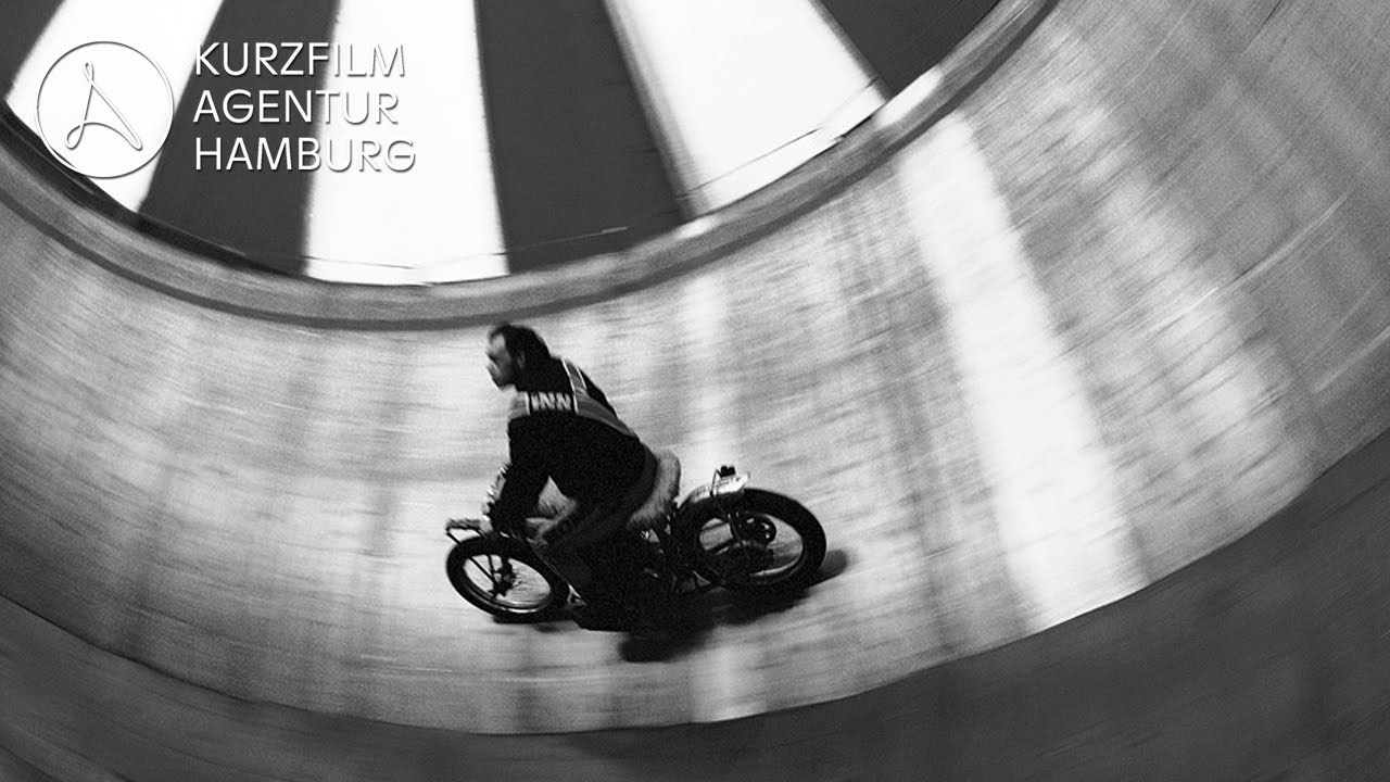 Miniature de la vidéo Motodrom (2006) du film Motodrom