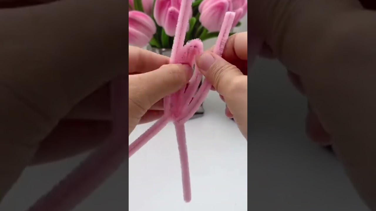 very beautiful!! Tutorial on making tulips from wire feathers #diy #tutorial #nicevideo