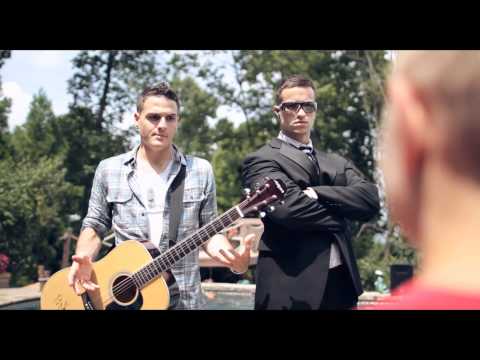 dUSTIN tAVELLA - We Got The Summer (Official Video)