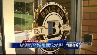 Former Steelers RB surrenders on charges in graffiti art project