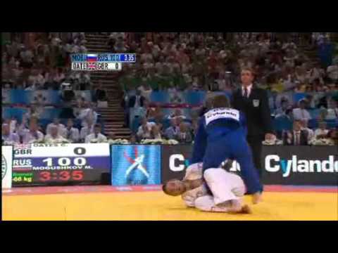 JUDO 2011 World Championships: Colin Oates (GBR) - Musa Mogushkov (RUS)