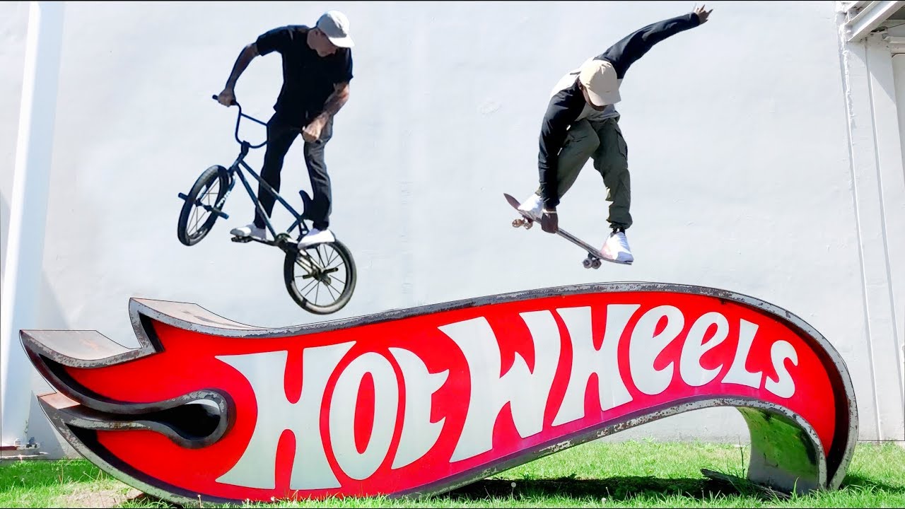 Zion Wright patina las oficinas de Hot Wheels
