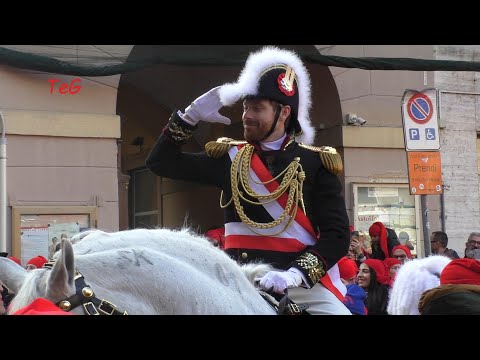 Generale sale a cavallo - Carnevale Ivrea 2023