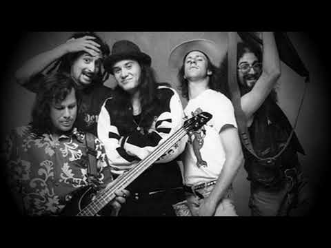 FAITH NO MORE (1990.08.20) Tel Aviv, Israel @Cinerama [FM Radio]