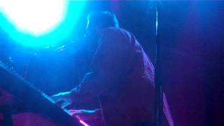 Wild Beasts perform &quot;Albatross&quot; at The Neptune Theater on 10/07/2011 [SSG Music]