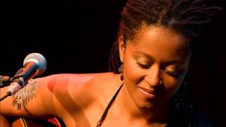 Querer Sonhar Lyrics English Translation