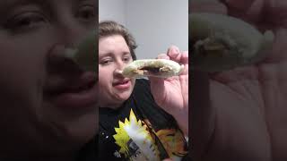 Smuckers uncrustables Peanut butter & Grape Jelly sandwich review
