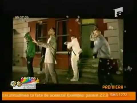 Alex si Puya secret discret   in premiera of video ^^