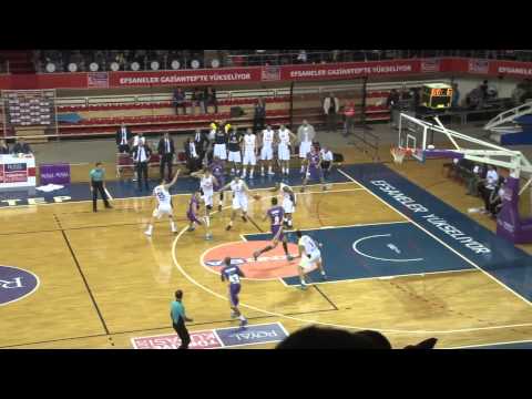 Royal Halı Gaziantep - Fenerbahçe Ülker maçı son saniye pozisyonu