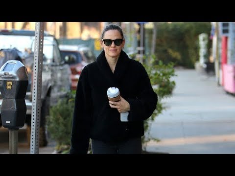 download lagu mp3 mp4 Jennifer Garner Og John Miller, download lagu Jennifer Garner Og John Miller gratis, unduh video klip Jennifer Garner Og John Miller