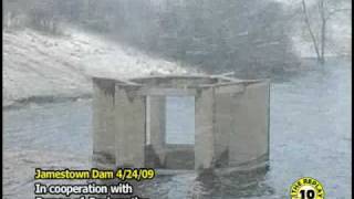 preview picture of video '2009: Water Lapping At the Glory Hole Jamestown Dam, ND'